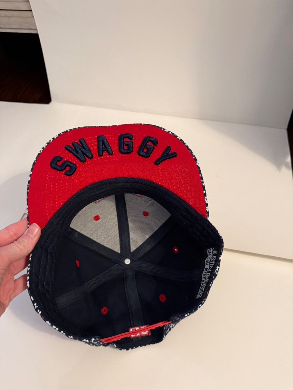 Justin Bieber Swaggy Hat - Picture 5 of 6